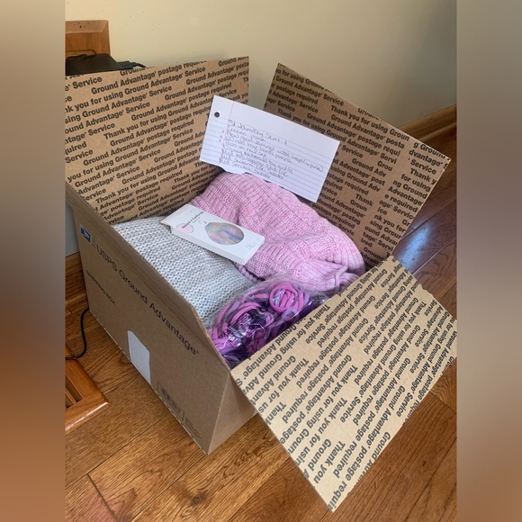 Susina Sweaters - Not so mystery box 9 items- 3 new woman medium sweaters leggings earrings + more